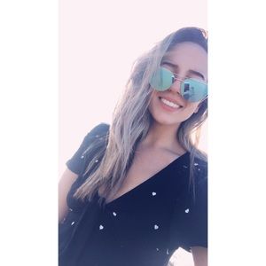 Meet your Posher, Rachele